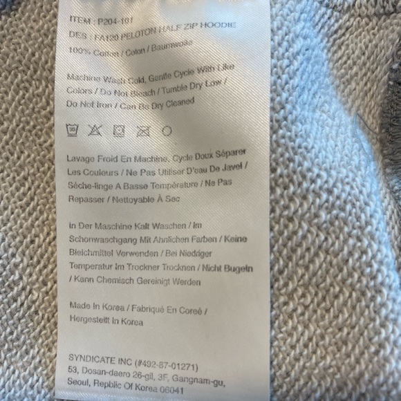 Peloton quarter zip hoodie gray.  Size Large pouch pocket reverse weave - Picture 6 of 7